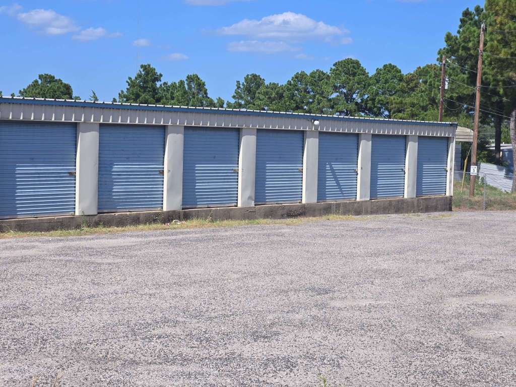 Bastrop Tahitian Storage, 135 Industrial, Bastrop, TX